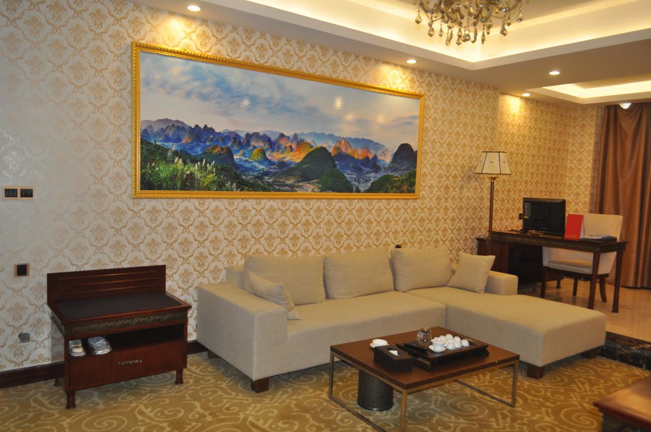 Guangdong Yao Cultural Hotel Liannan Exterior photo